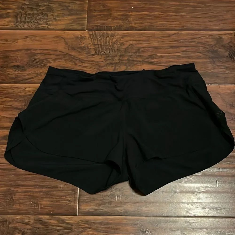 Lululemon Black Athletic Shorts Athleisure Hiking Running Gym Work Out